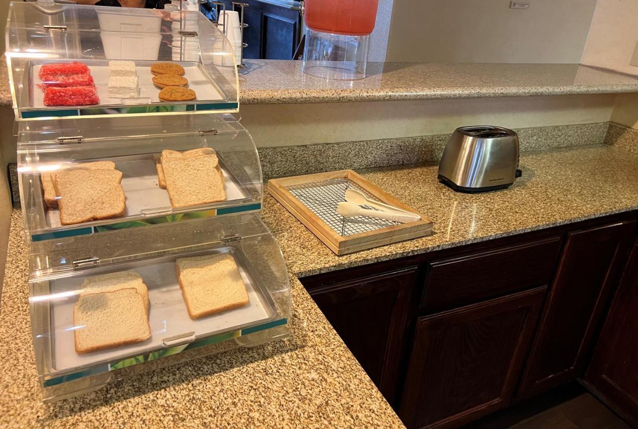Americas Best Value Inn Pharr/Mcallen Kültér fotó