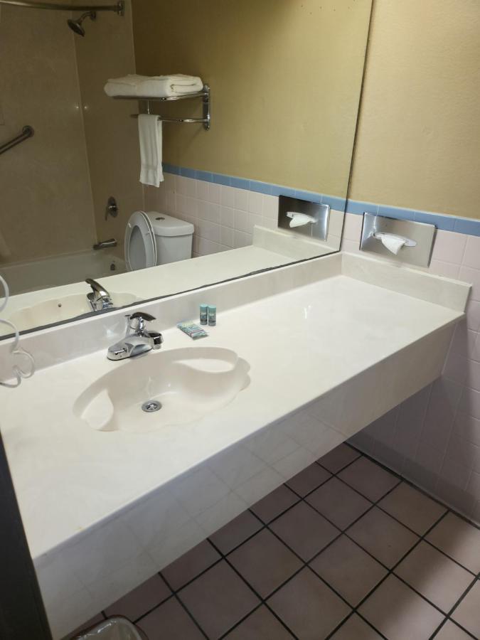Americas Best Value Inn Pharr/Mcallen Kültér fotó